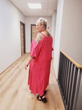 Lade das Bild in den Galerie-Viewer, CN-G Cut Out Kleid in Pink
