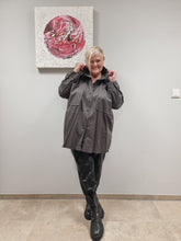 Load image into Gallery viewer, Bluse Mädchenglück in 3 Größen und 4 Farben bis Größe 60
