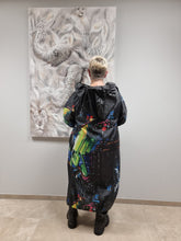 Lade das Bild in den Galerie-Viewer, Regenmantel von CN-G in Komplett Schwarz Bunt bis Größe 58/60
