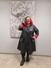 Lade das Bild in den Galerie-Viewer, CN-G Regenmantel mit Motiv Hund in 3 Größen bis Gr 58/60
