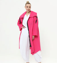 Lade das Bild in den Galerie-Viewer, Sommer Trenchcoat in pink von unserem Label Mädchenglück bis Größe 58
