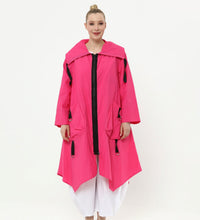 Lade das Bild in den Galerie-Viewer, Sommer Trenchcoat in pink von unserem Label Mädchenglück bis Größe 58
