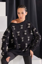 Load image into Gallery viewer, H4- Kuscheliger Pullover in Schwarz Weiß bis Größe 62
