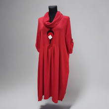 Lade das Bild in den Galerie-Viewer, Kleid Mädchenglück in 3 Farben Grau Rot und Schwarz bis Größe 58/60
