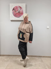 Lade das Bild in den Galerie-Viewer, CN-G Zweiteiler aus Sweat mit Kapuzenpullover und Jogpant Hose in 2 Farben bis Gr 56
