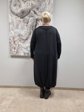 Lade das Bild in den Galerie-Viewer, Kleid von CN-G in 4 Größe bis Größe 60/62
