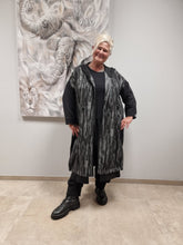 Lade das Bild in den Galerie-Viewer, Mädchenglück Jacke Mantel Überwurf in 2 Größen bis Gr 62 in Schwarz Grau
