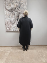 Lade das Bild in den Galerie-Viewer, Kleid von CN-G mit Muster in 4 Größen bis Größe 60/62
